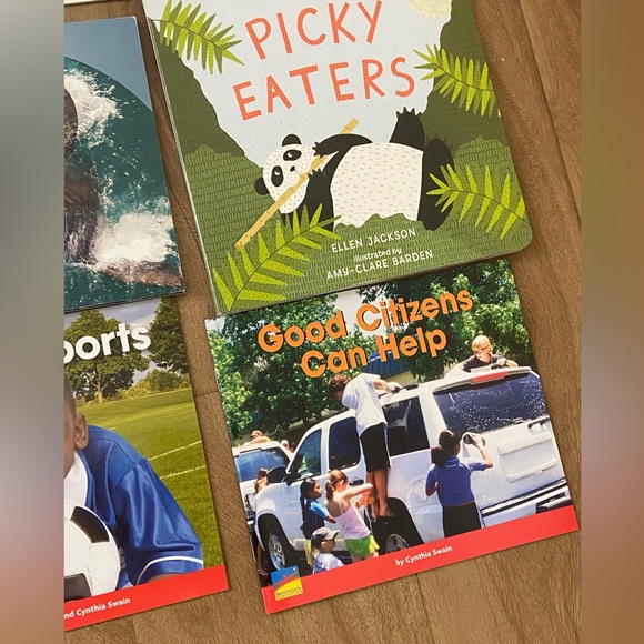 15 Assorted Children’s Books Pre-Owned Great condition - Picture 3 of 11